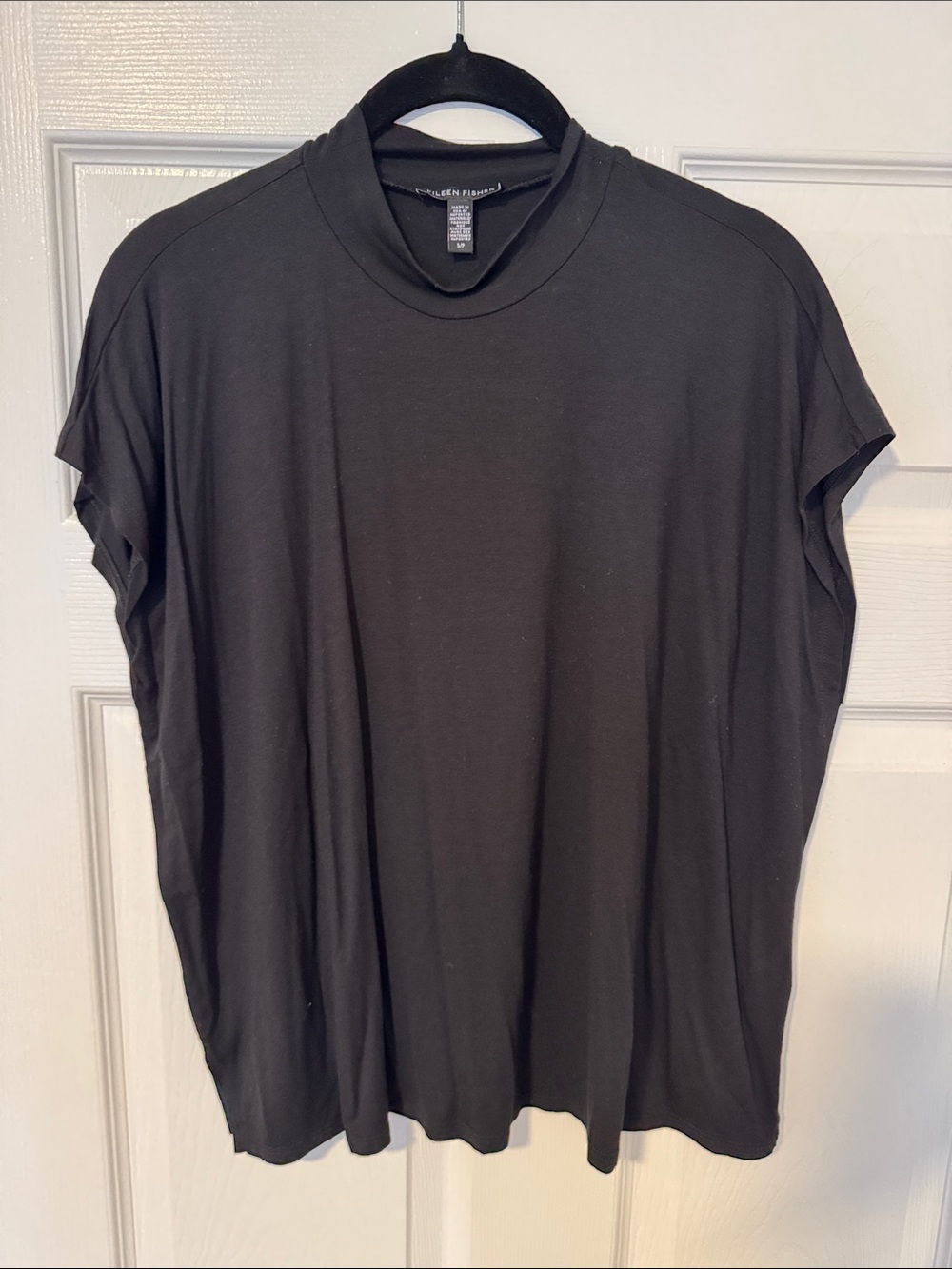 Eileen Fisher Women’s Black Short-Sleeve Relaxed Crewneck Tee Size S
